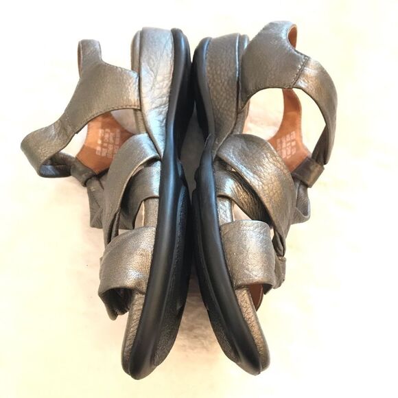 Clarks Artisan Lucena Metallic Sandal 6 Wide - Picture 6 of 8